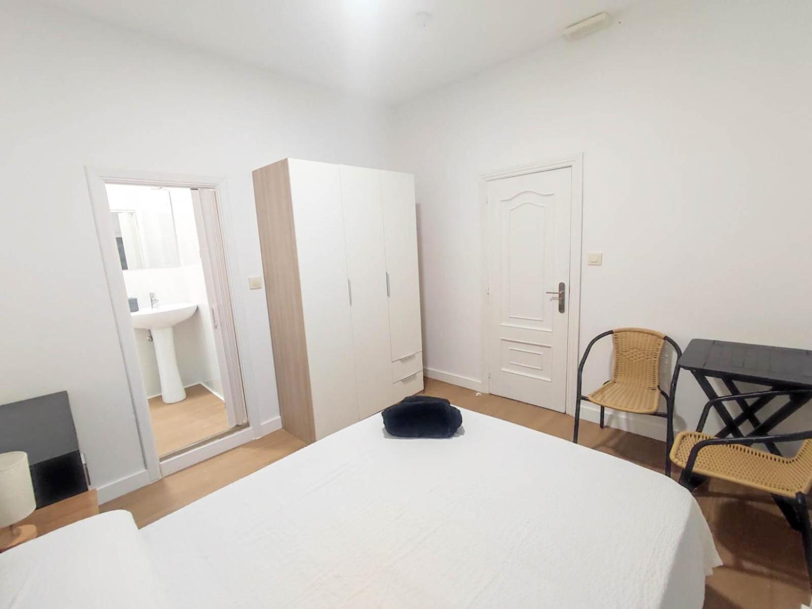 Hostal Airinos De Виго Экстерьер фото