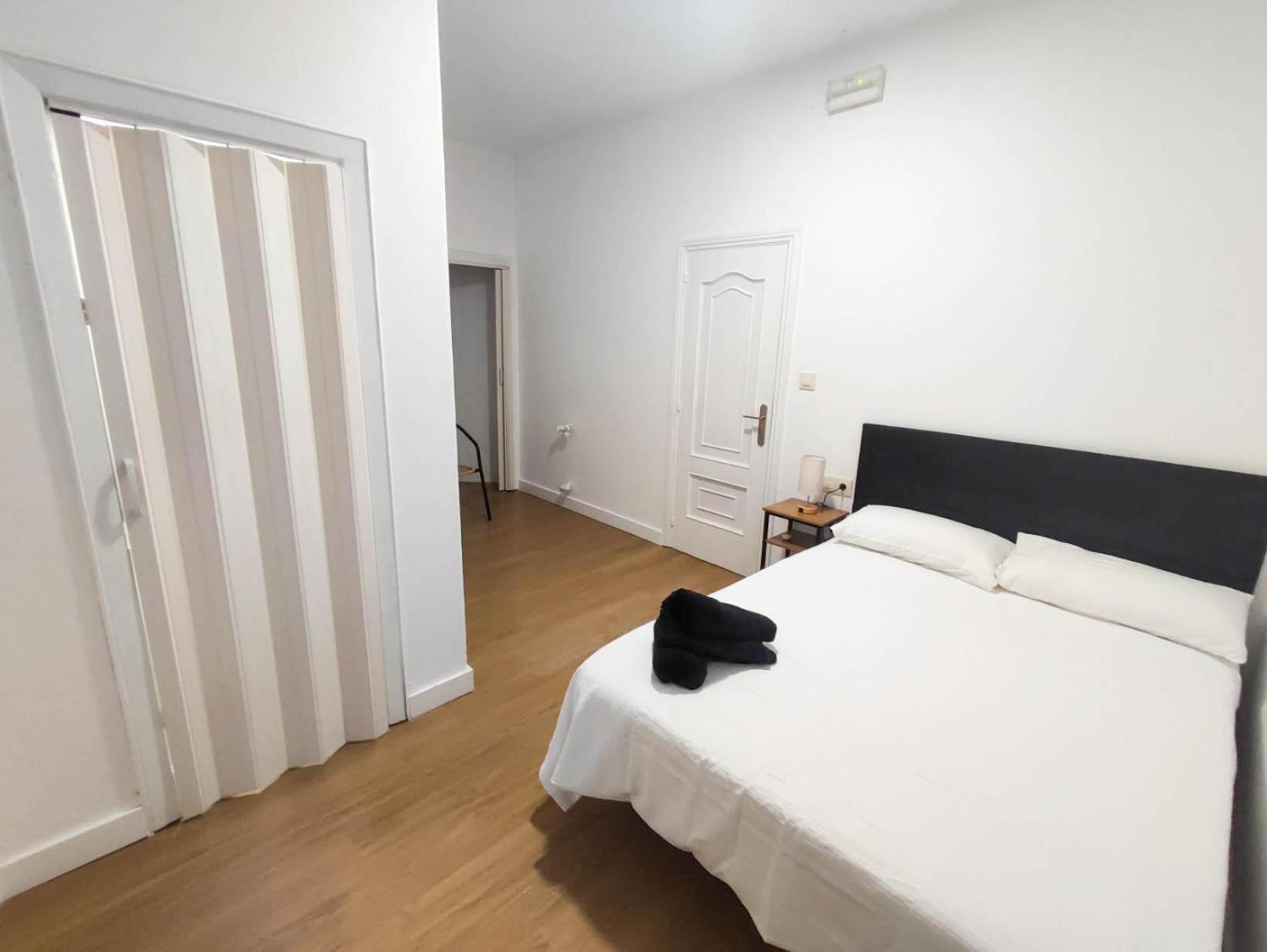 Hostal Airinos De Виго Экстерьер фото