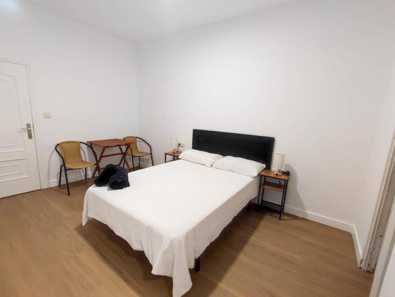 Hostal Airinos De Виго Экстерьер фото
