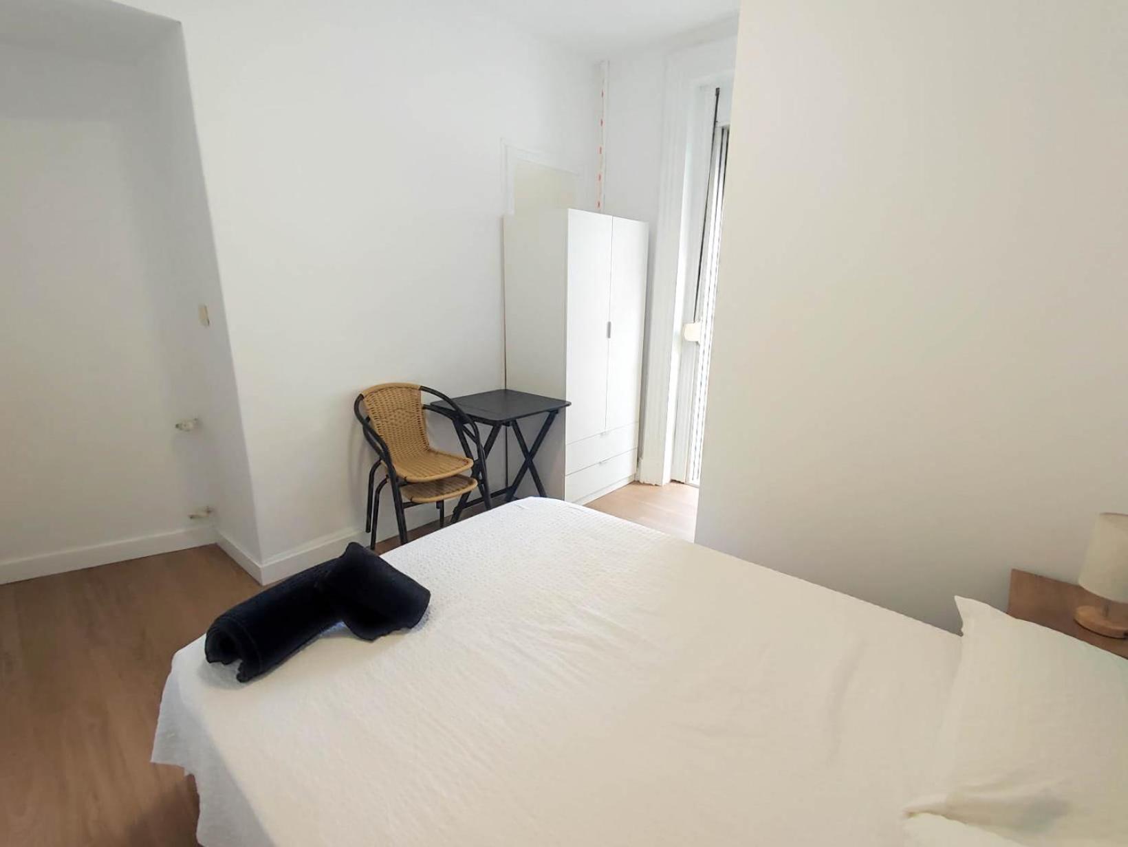 Hostal Airinos De Виго Экстерьер фото