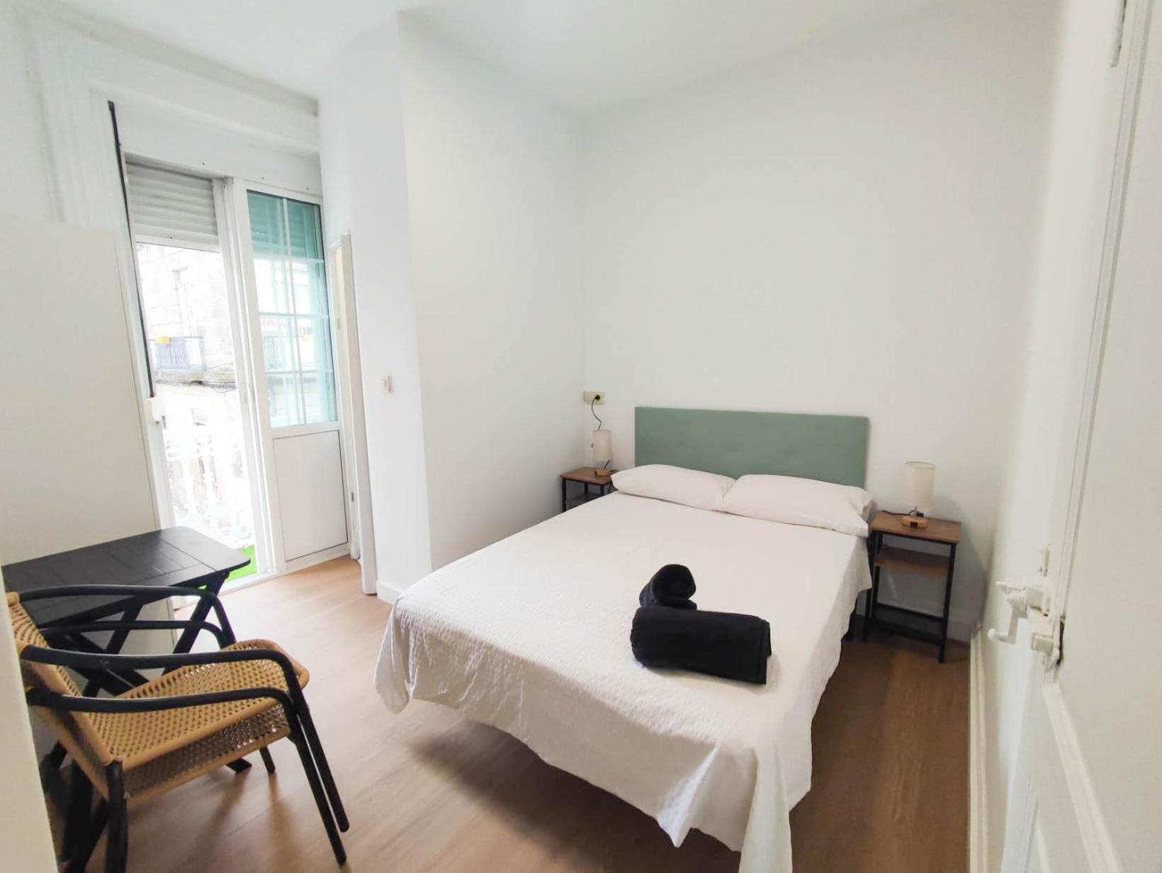 Hostal Airinos De Виго Экстерьер фото