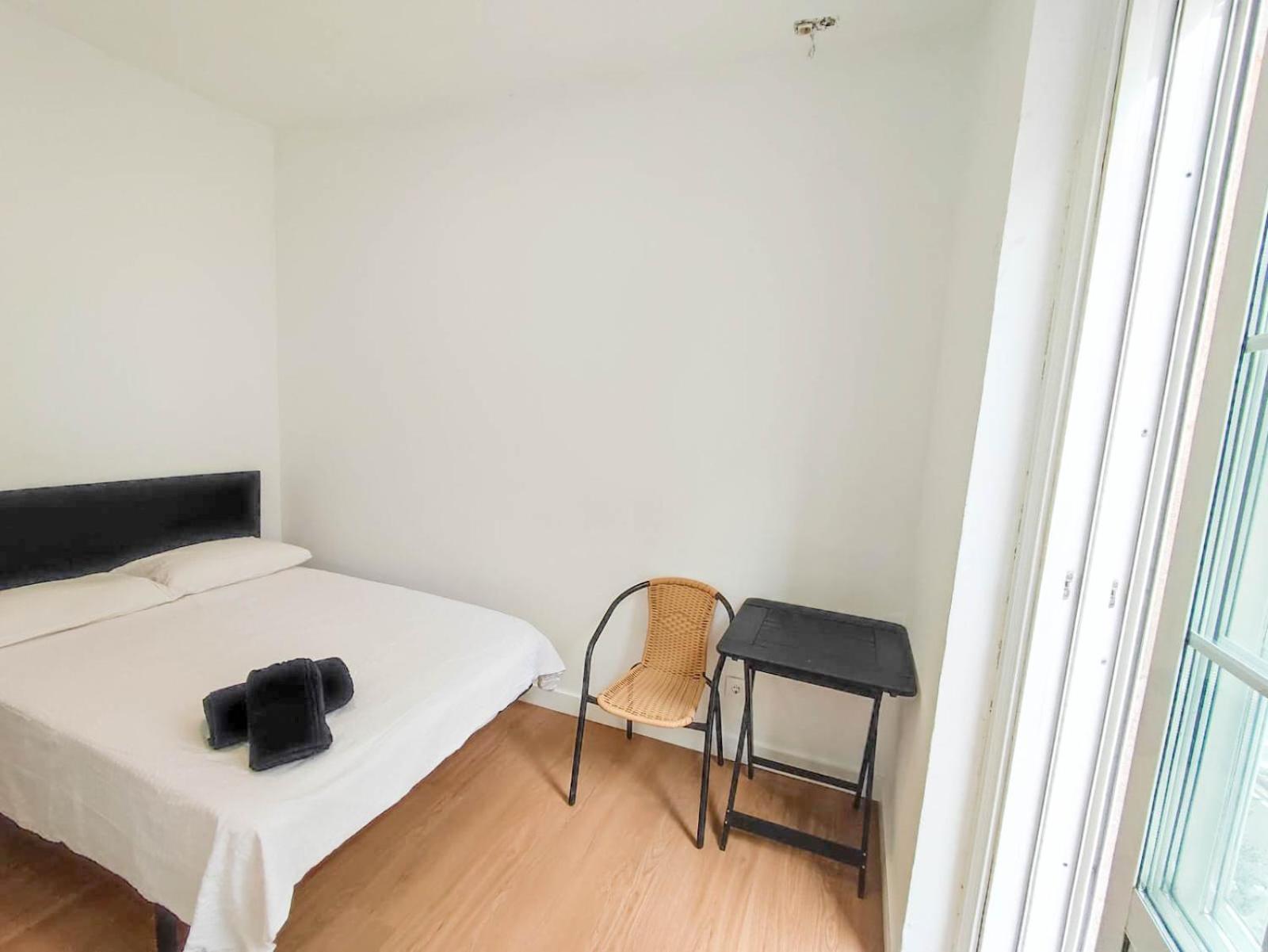 Hostal Airinos De Виго Экстерьер фото